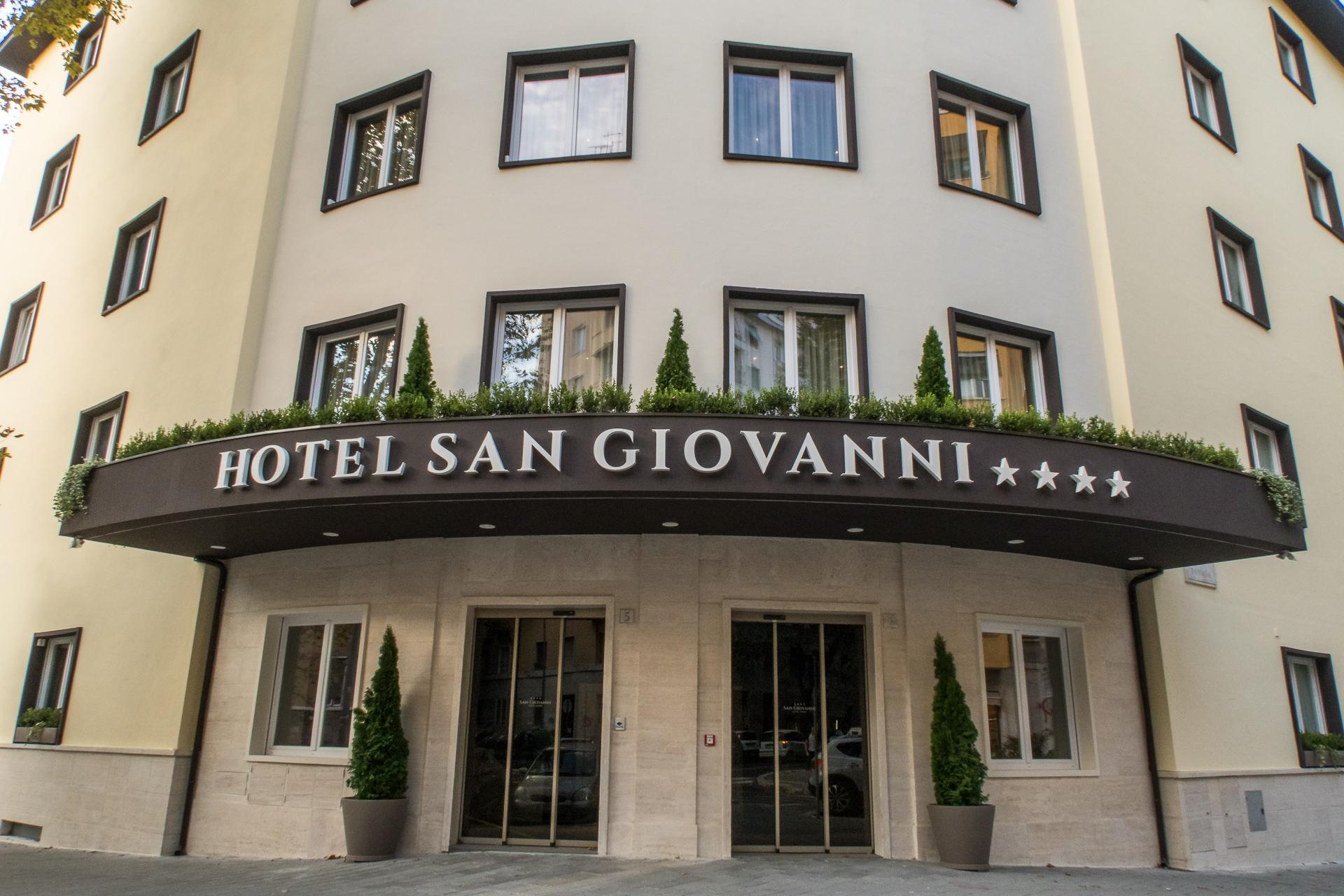 San Giovanni 4* Rom